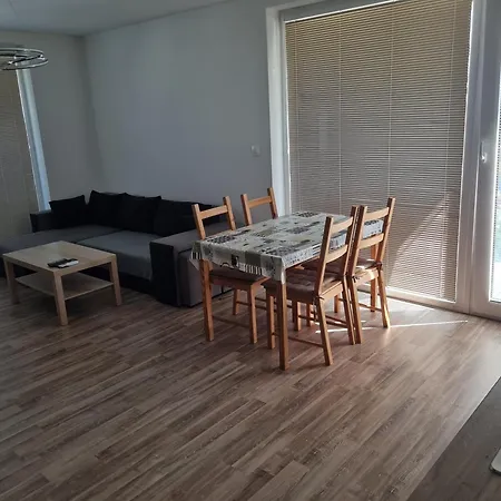 Utulny Dvoj-izbovy S Klimou * Bratislava